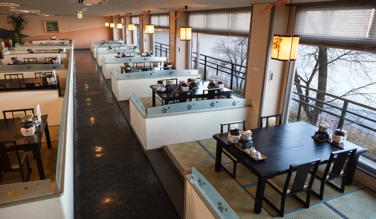 食事処「前浜」